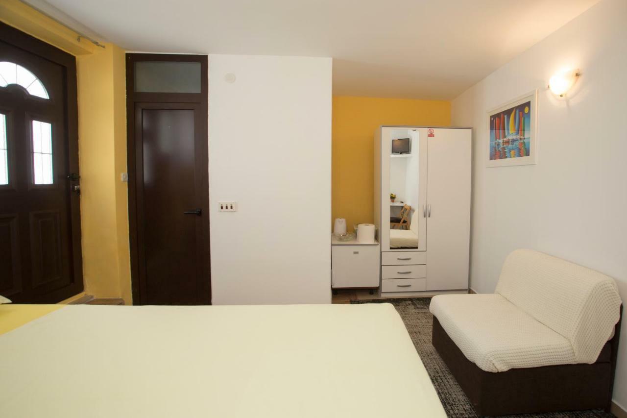Room Dioklecijan Split Exterior photo
